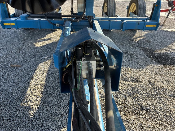 2010-kinze-3600-image-47