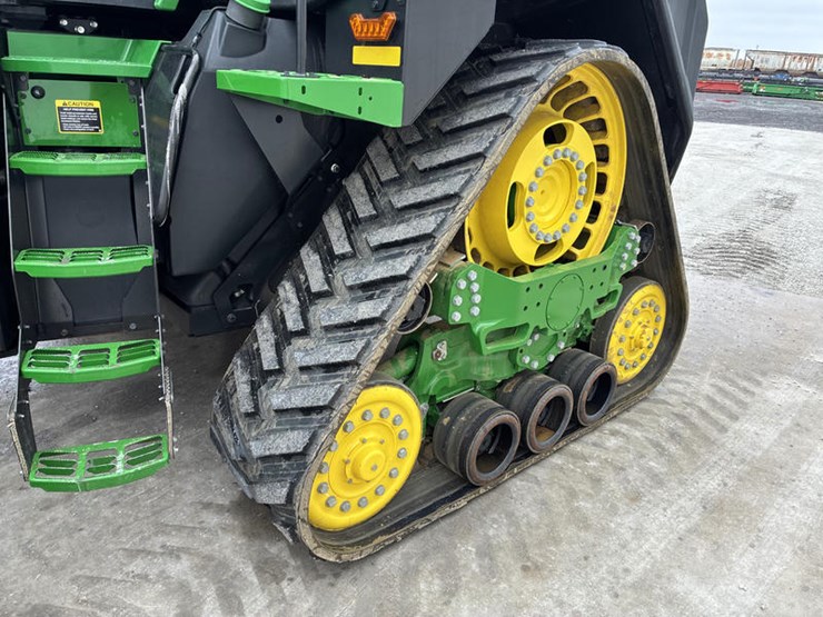 2021-john-deere-8rx-410-image-54