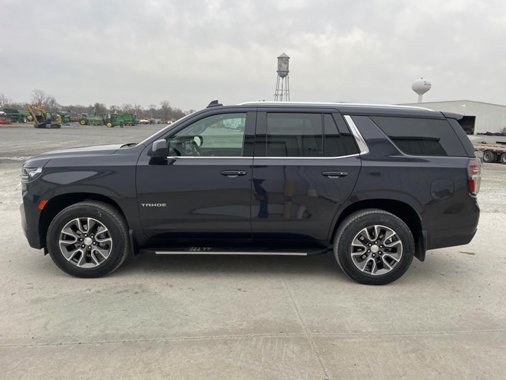 2023-chevrolet-tahoe-image-8