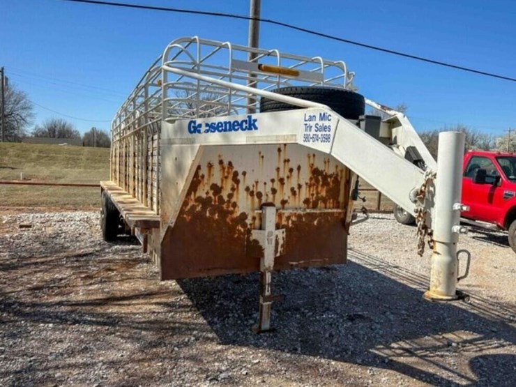 24’-x-6’-gooseneck-livestock-trailer-image-18