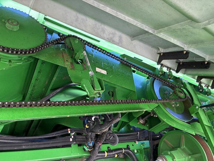 2012-john-deere-s670-image-45