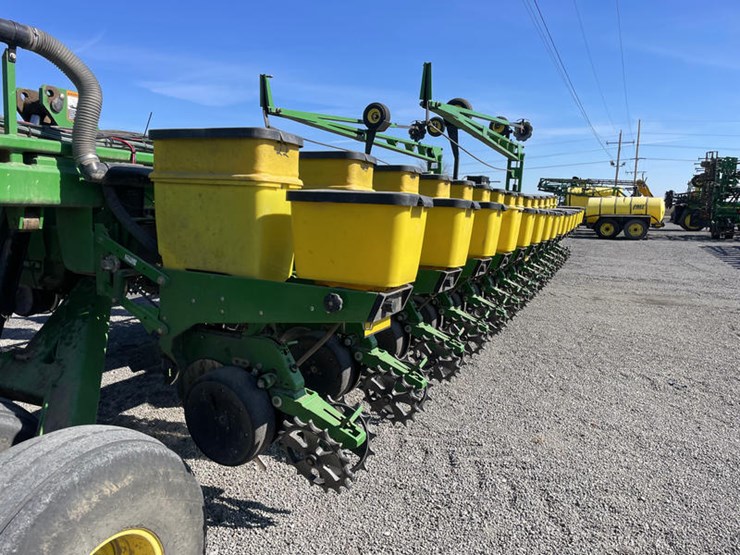 2004-john-deere-db90-image-74