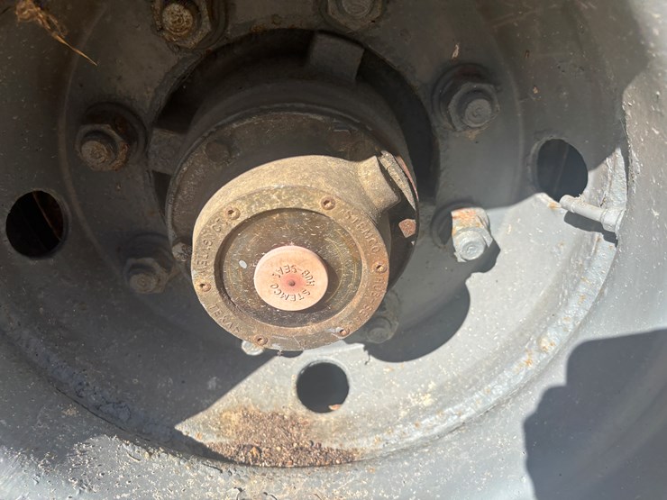 #2320-•-2008-interstate-30'-tri-axle-equipment-trailer-image-61