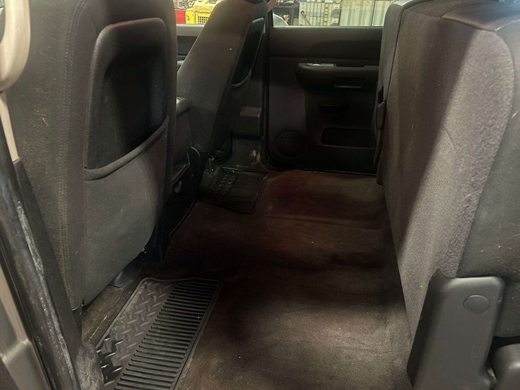 2013-chevy-silverado-lt-z71-pick-up-truck-image-18