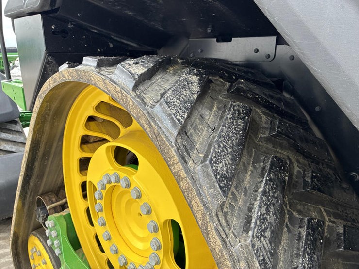 2021-john-deere-8rx-410-image-64