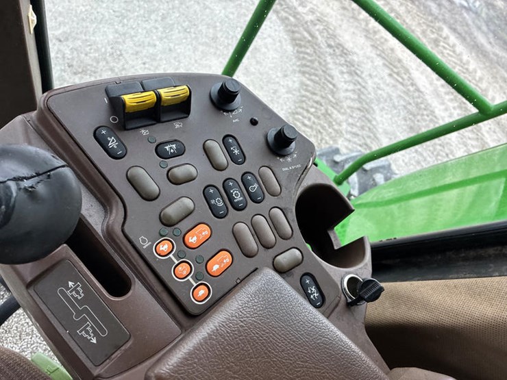 2003-john-deere-9650-sts-image-103