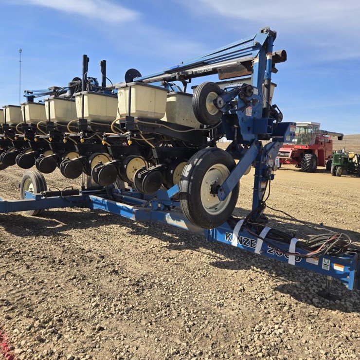 KINZE 2600