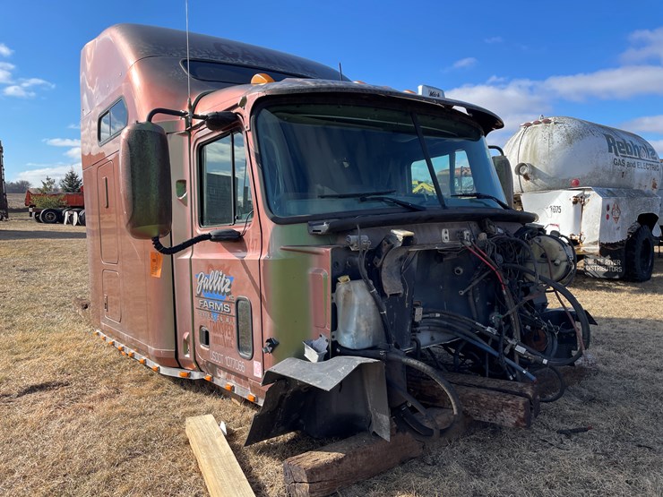 #4223-•-2002-mack-cx613-semi-tractor-sleeper-cab-image-24