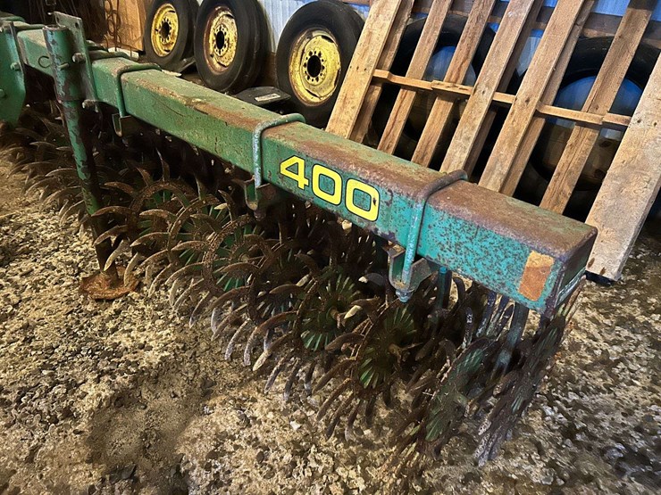 john-deere-400-image-1