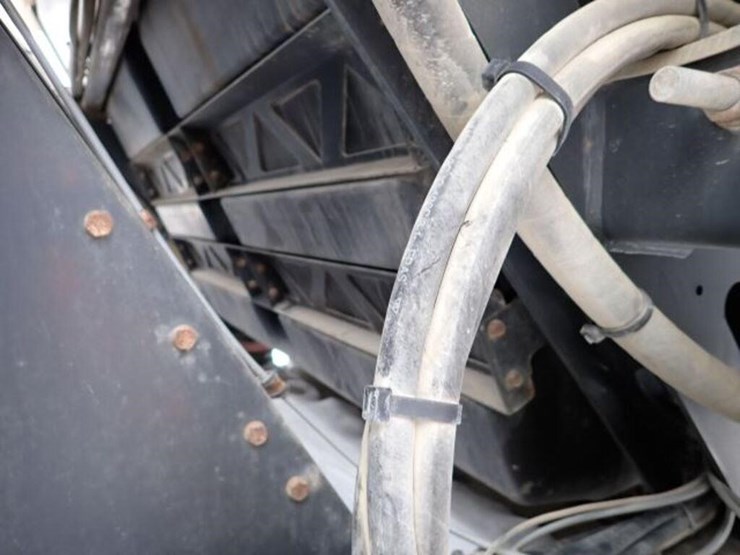 2020-johnston-es351-image-45