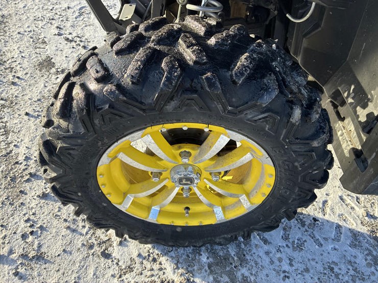 john-deere-gator-image-29