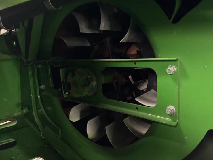 2014-john-deere-s680-image-69