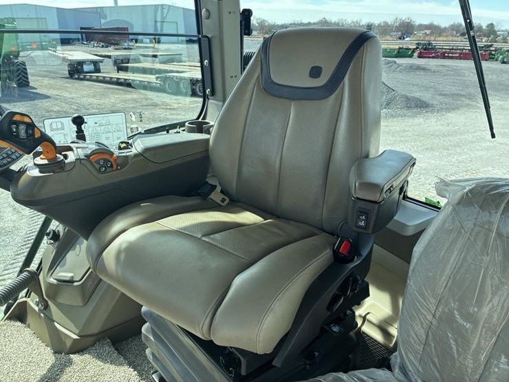 2021-john-deere-8rx-370-image-89