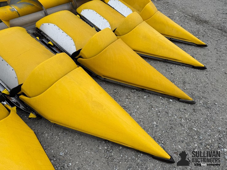 2005-new-holland-98c-image-18