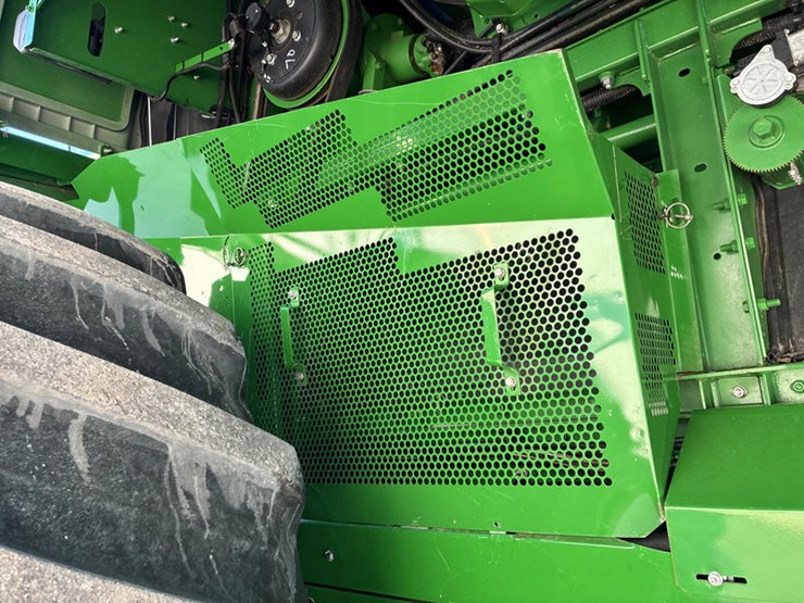 2021-john-deere-s770-image-46