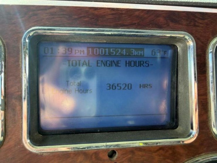 2009-mack-granite-gu813-image-15