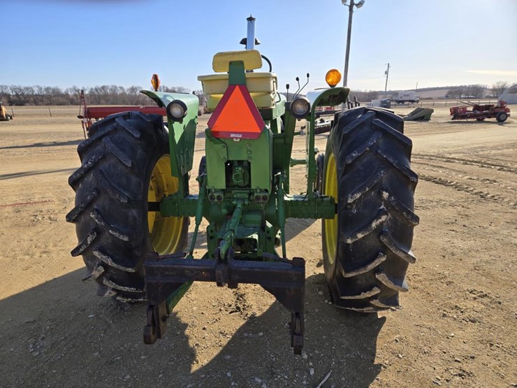 john-deere-4320-image-7