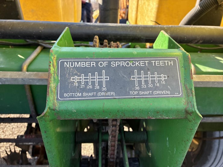 john-deere-7200-image-20