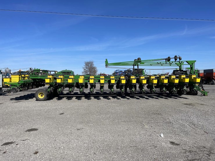 2004-john-deere-db90-image-8