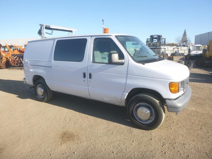2006-ford-e250-image-2