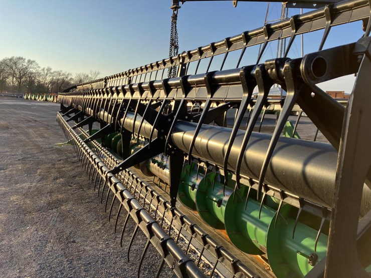 2005-john-deere-630f-image-8