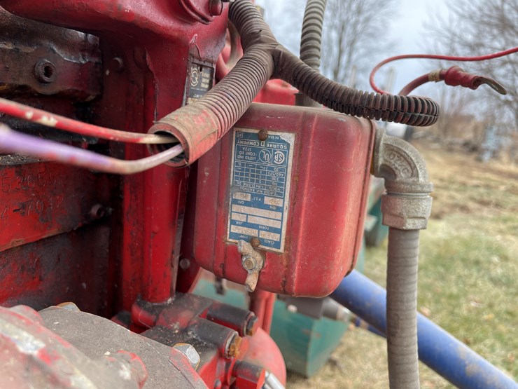 #4229-•-detroit-471-diesel-engine-on-stand-image-17