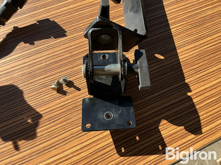 2013-john-deere-2630-image-13