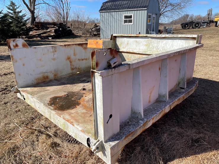 #4222-•-8'-steel-truck-bed-image-4