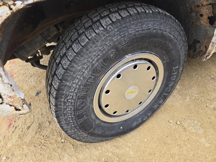 1977-chevrolet-c20-image-4