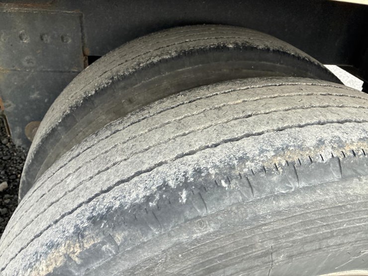 2021-timpte-hopper-bottom-image-40