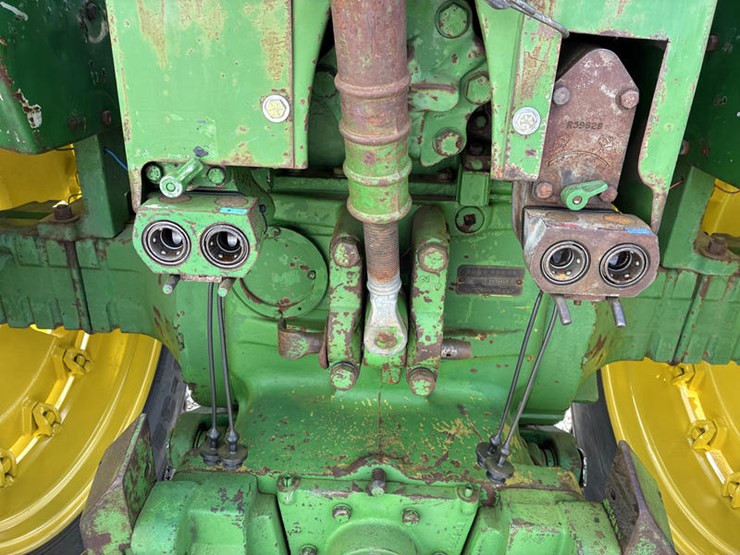 1970-john-deere-4520-image-22