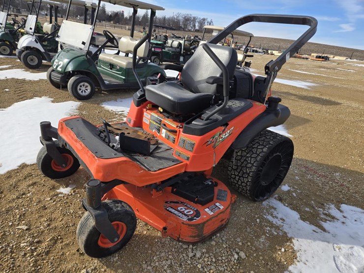 kubota-zg327-image-1