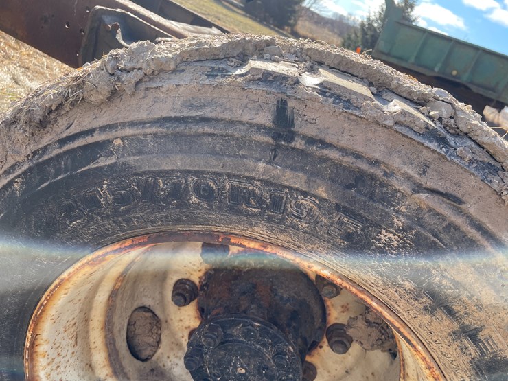 #4217-•-truck-cab-and-chassis-frame-image-7