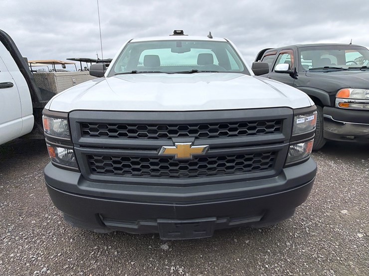 2015-chevrolet-1500-image-2