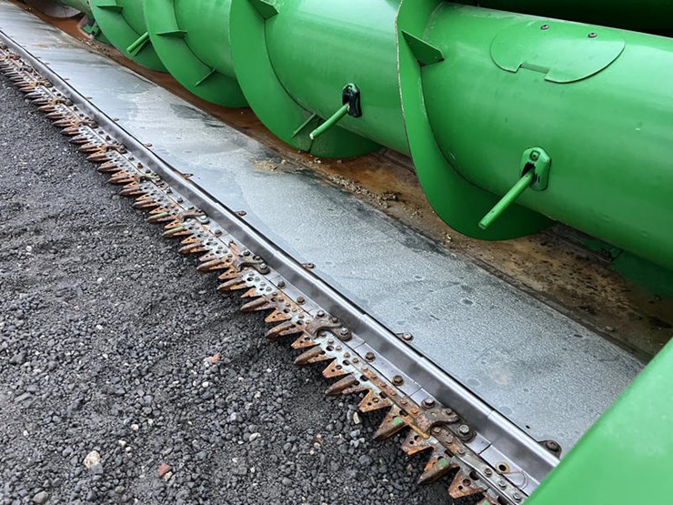 2011-john-deere-625f-image-3