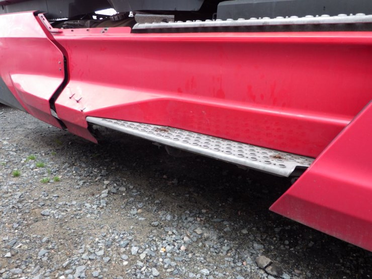 2022-kenworth-t680-image-5