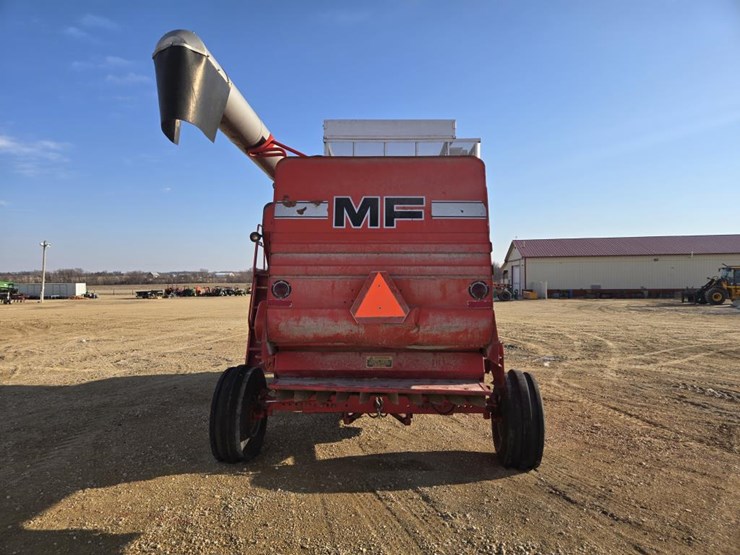 massey-ferguson-850-image-9