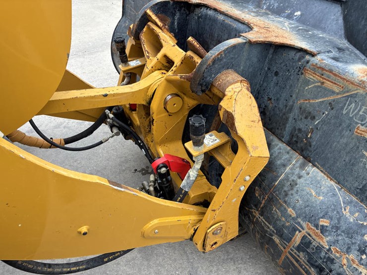 2021-caterpillar-926m-image-20