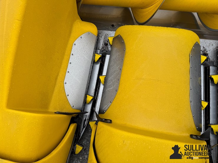 2005-new-holland-98c-image-12