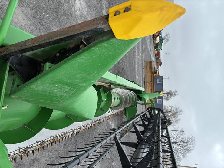 2012-john-deere-625f-image-13