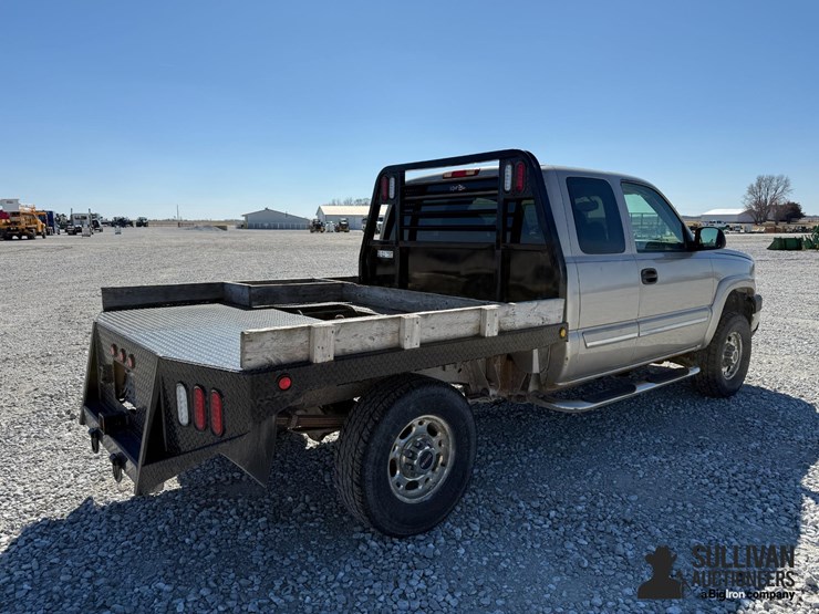 2004-chevrolet-2500hd-image-5