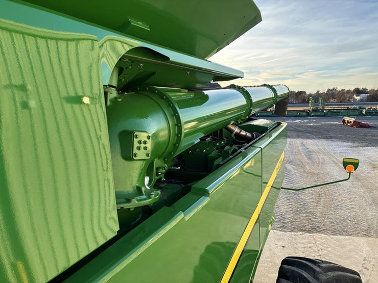 2021-john-deere-s770-image-93