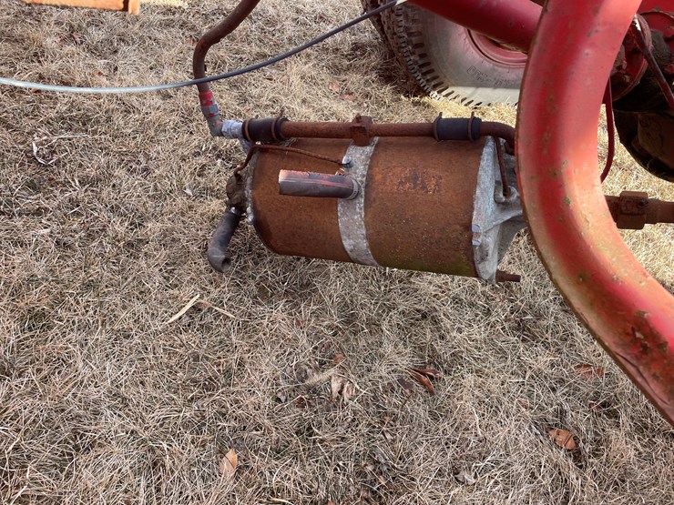 #4206-•-1951-mack-fire-truck-cab-and-chassis,-(no-title)-image-18