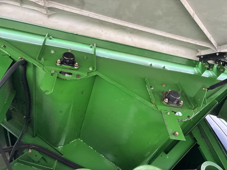 2003-john-deere-9650-sts-image-73