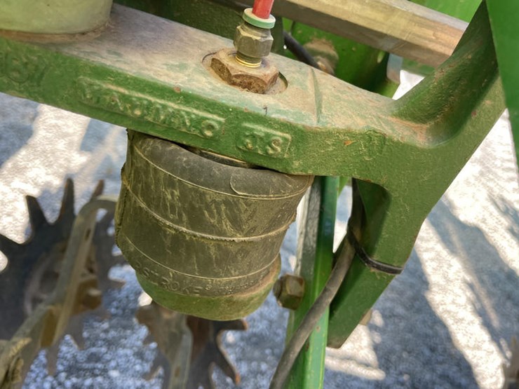 2004-john-deere-db90-image-46