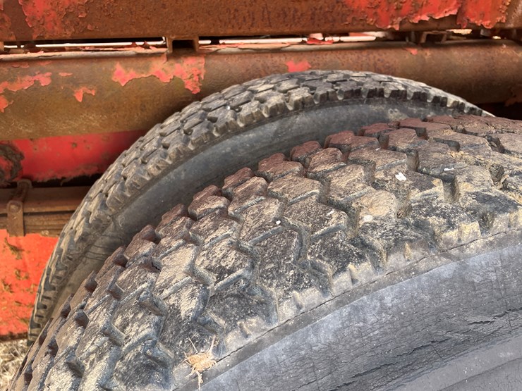 1951-mack-fire-apparatus-image-17