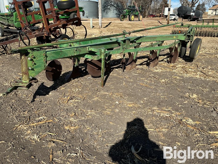 john-deere-5-image-1