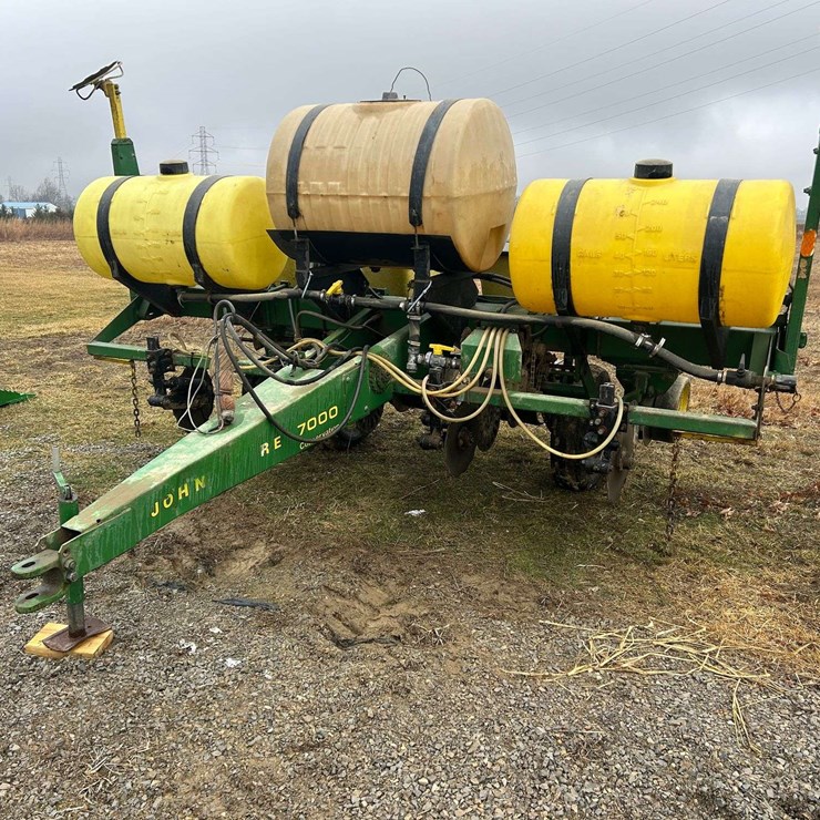 JOHN DEERE 7000