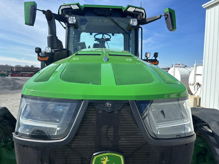 2021-john-deere-8rx-370-image-17
