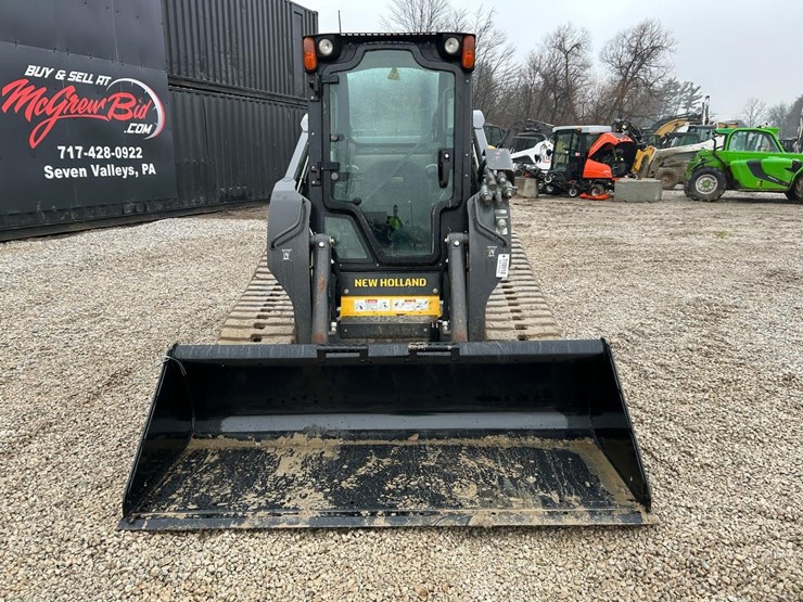 2017-new-holland-c232-image-7